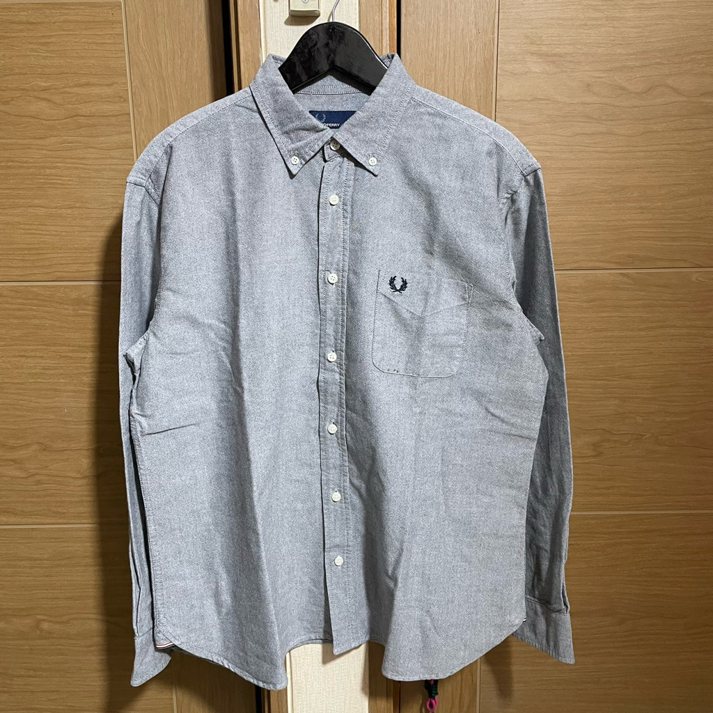 Kemeja Fred Perry Grey