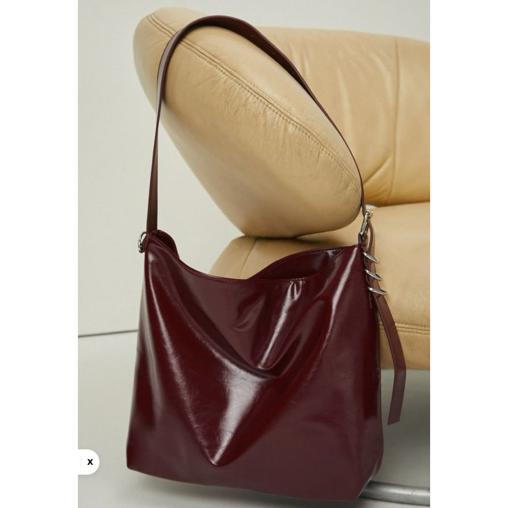 Stradi Totebag Maroon Belt Adjustable