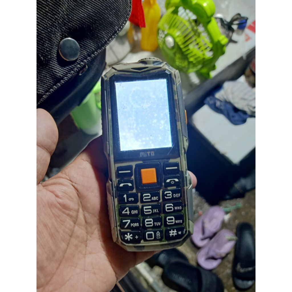 Mito 890 mesin hidup LCD rusak seadanya