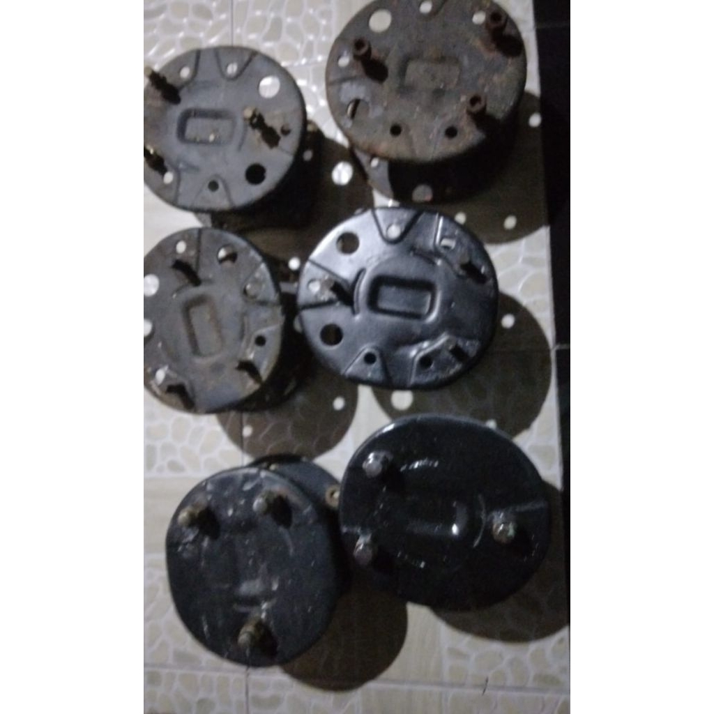 dudukan ban serep katana