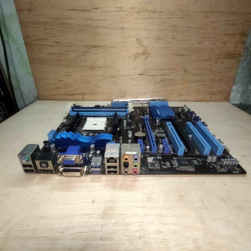 Motherboard ASUS F1A55-V ATX  AMD FM1