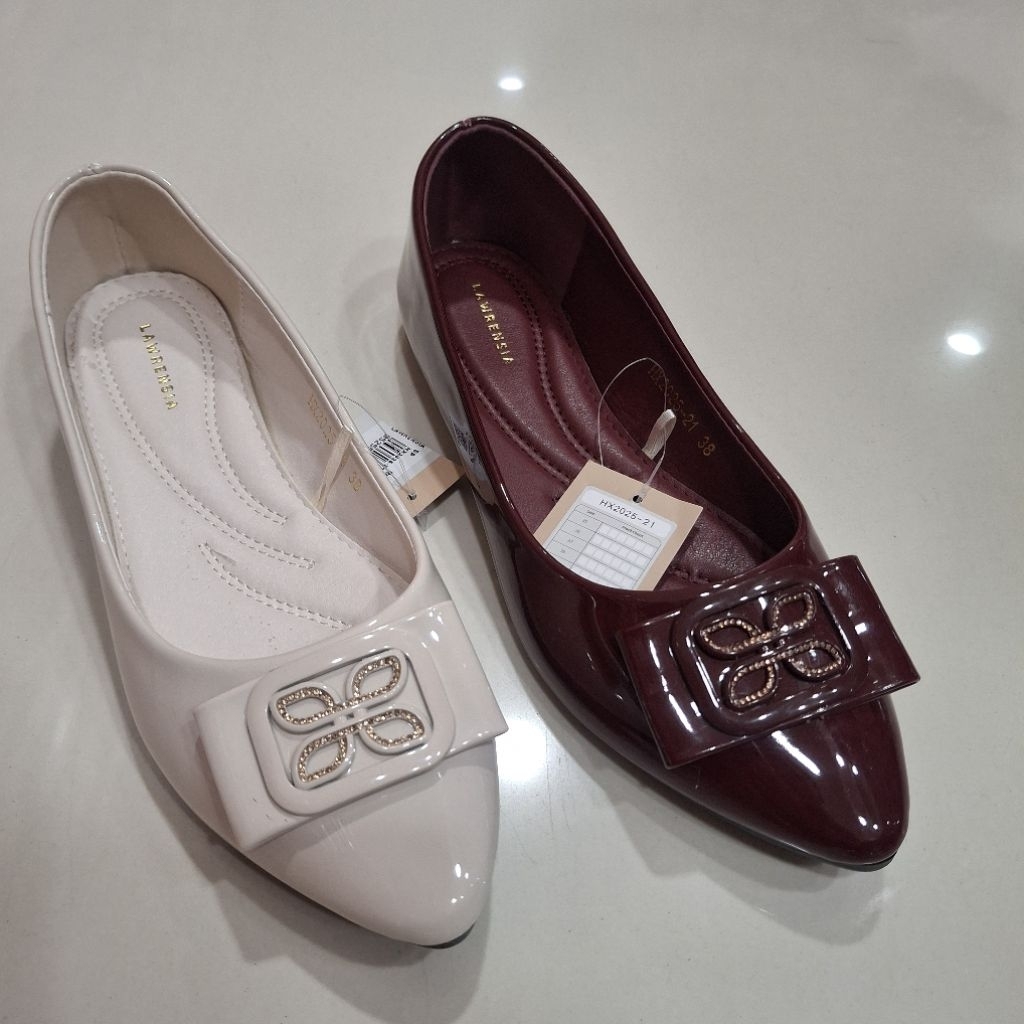 SEPATU FLAT LAWRENSIA
