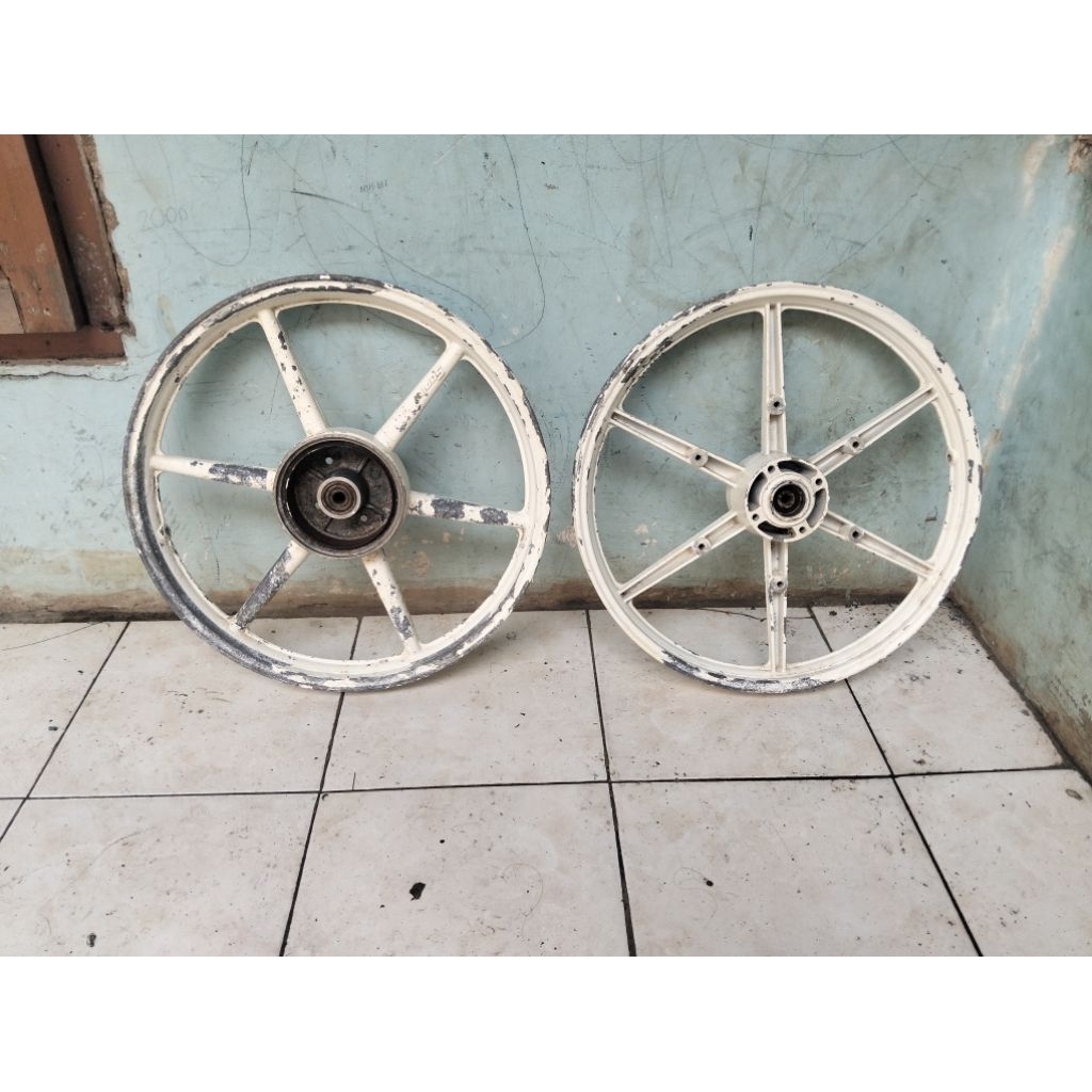 Velg Jupiter lama, Vega lama, crypton, foz 1, fiz r . merek sprint palang 6
