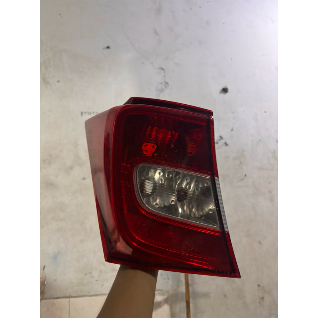 stoplamp lampu belakang honda freed 2013 2014 kiri