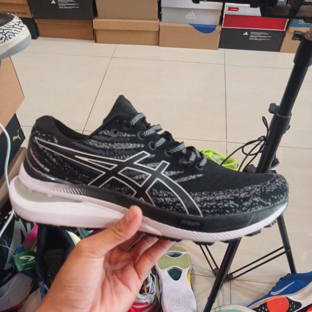 KAYANO 29.HITAM40.BIRUMERAH.40.HIJAU 40