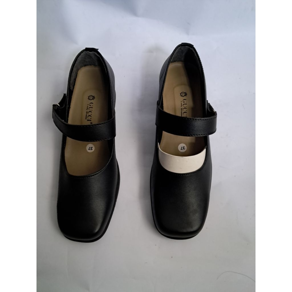 sepatu flat wanita hitam polos