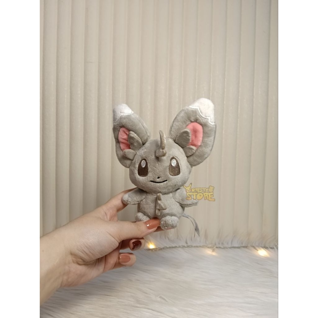 Boneka Pokemon Minccino Sitting Cuties - Pokemon Center