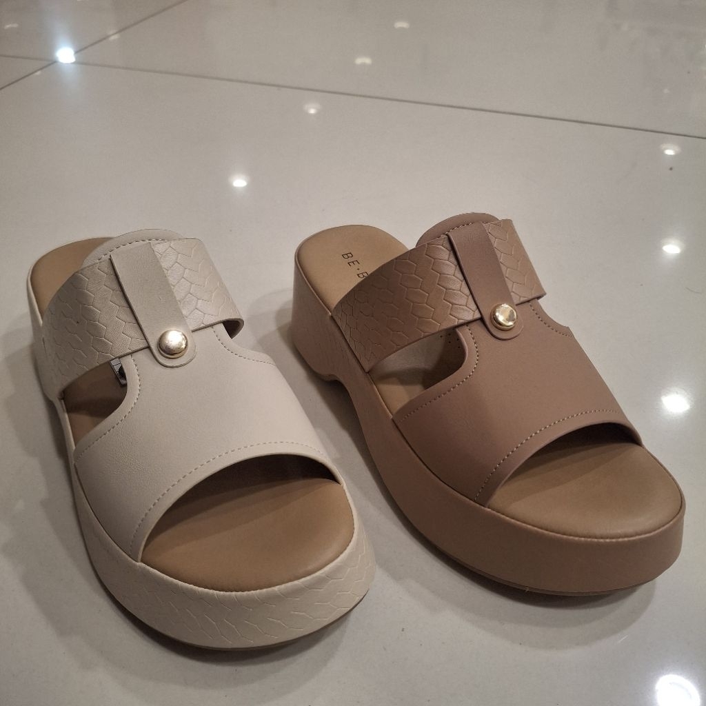 SANDAL WEDGES WANITA BEBOB