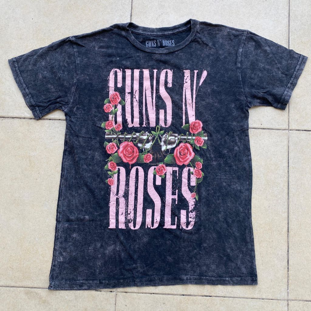 Guns N Roses black washed Tshirt original murah. Jual kaos Guns and Roses original murah
