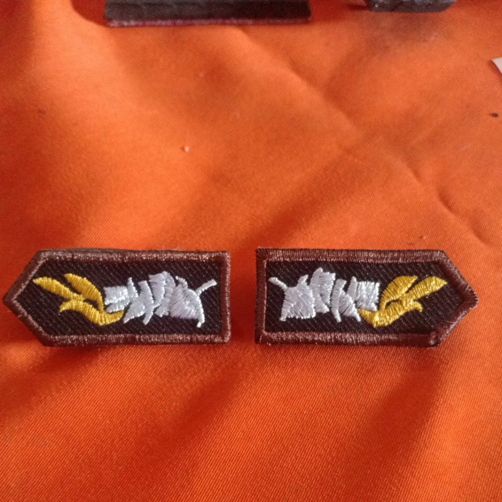 Bordir Bunga Kerah Kanan & Kiri