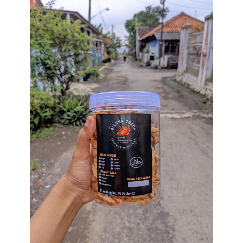 Basreng stik kemasan toples