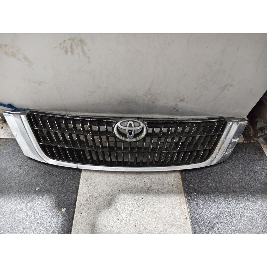grill gril bumper depan camry innova 2004-2007 original