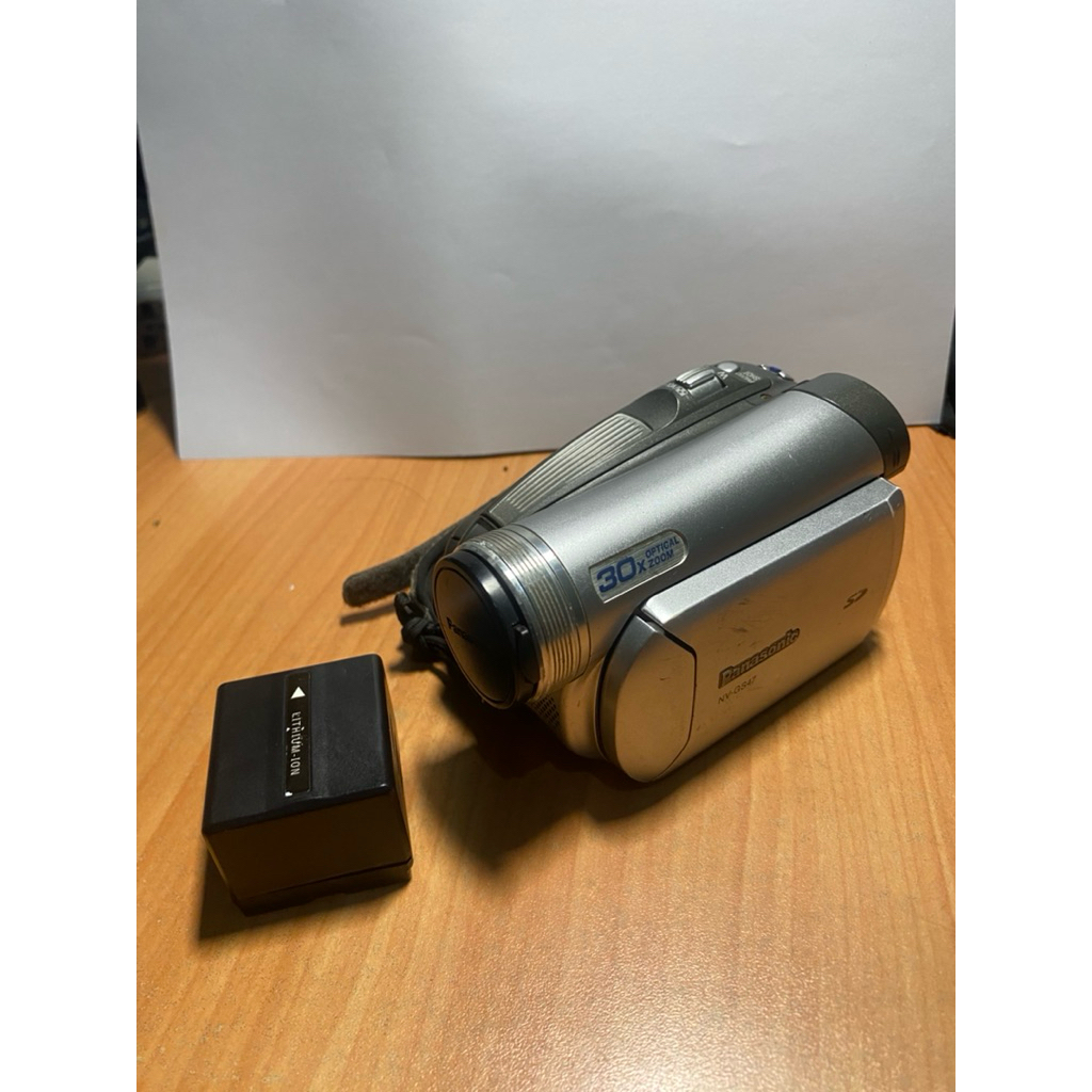 handycam Panasonic NV-GS47 (kondisi bahan)