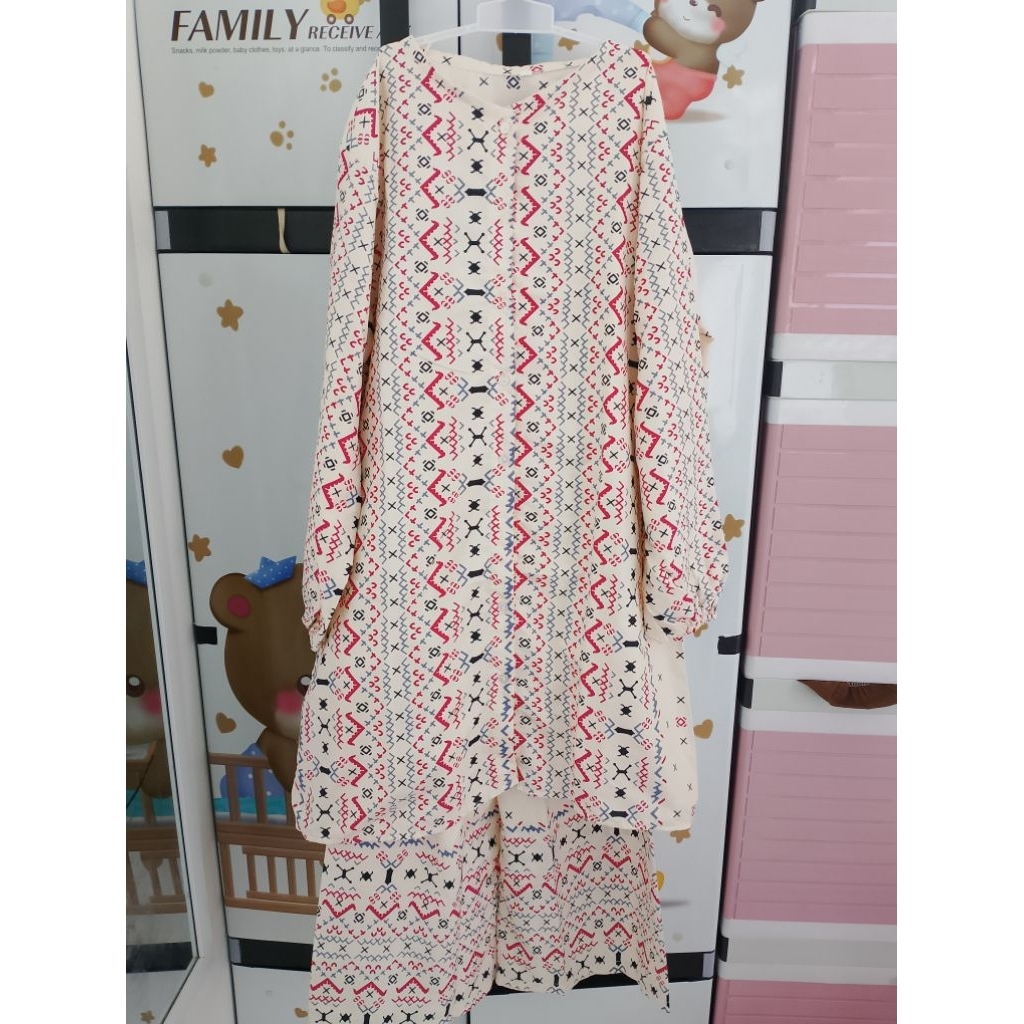 Tunik Cream Maroon