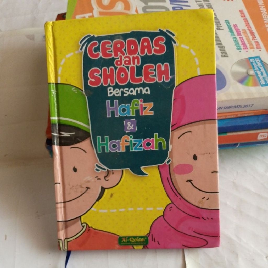 BUKU CERDAS DAN SHOLEH BERSAMA HAFIZ DAN HAFIZAH