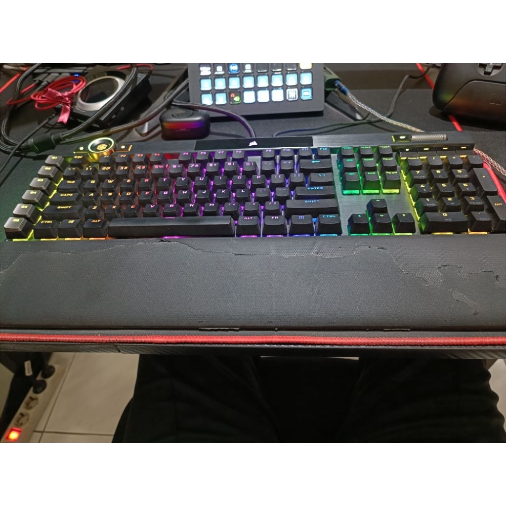 corsair k100 rgb optical keyboard
