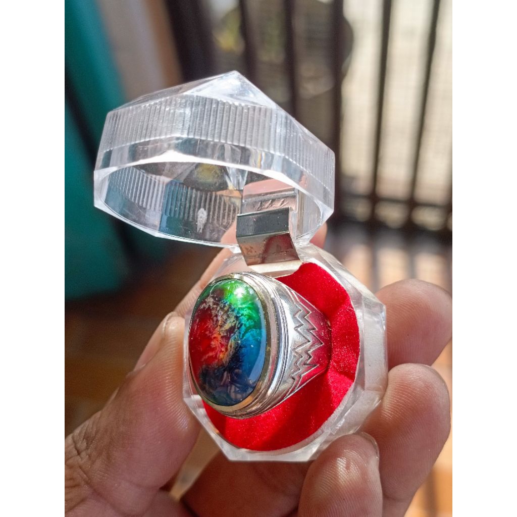 cincin batu pancawarna
