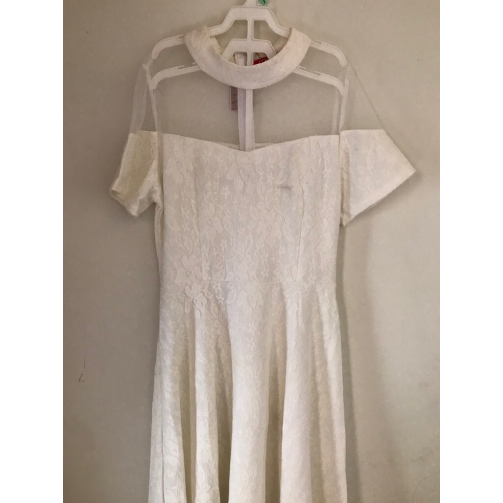 Preloved dress pendek putih