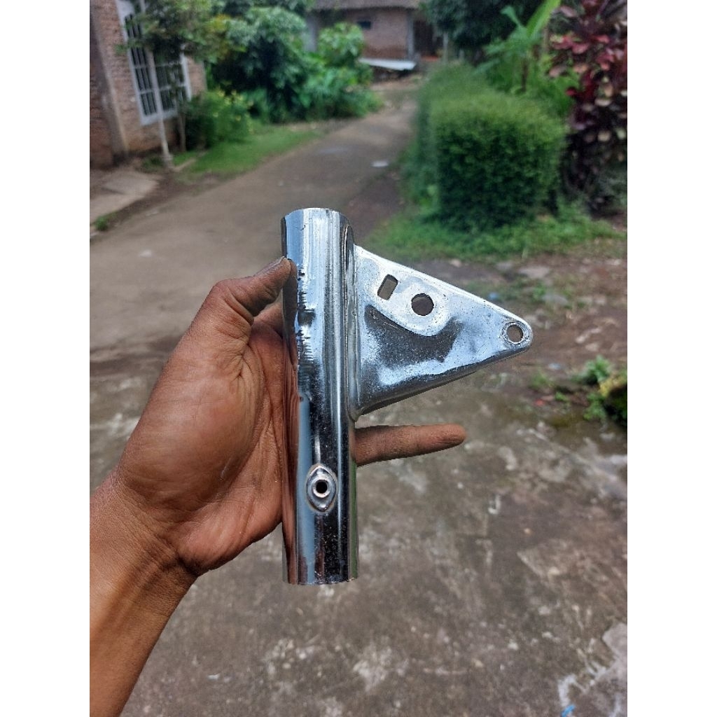 Pangkon Lampu Depan Honda GL100 Gl125 Sebelah KananOriginal