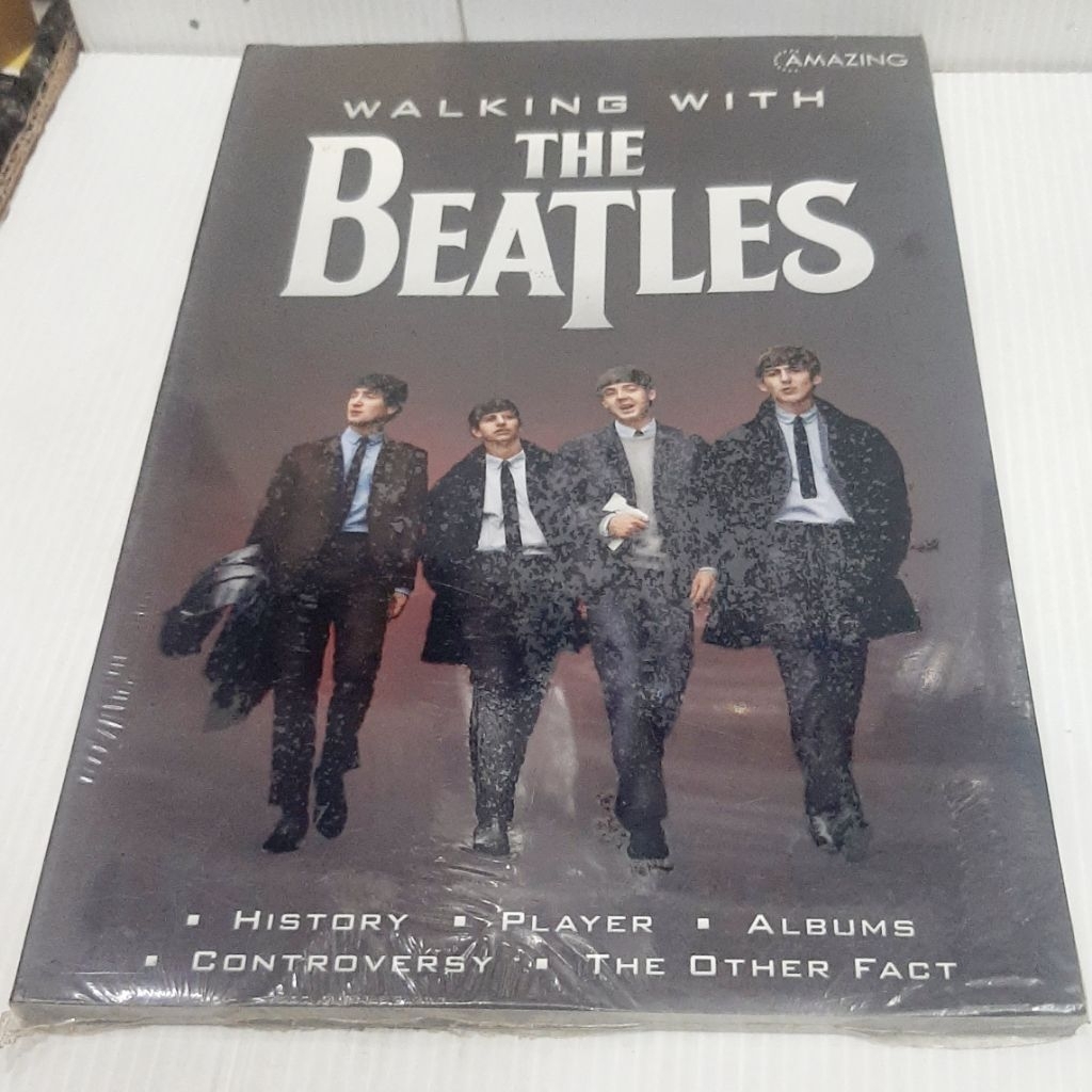 buku Walking With The BEATLES
