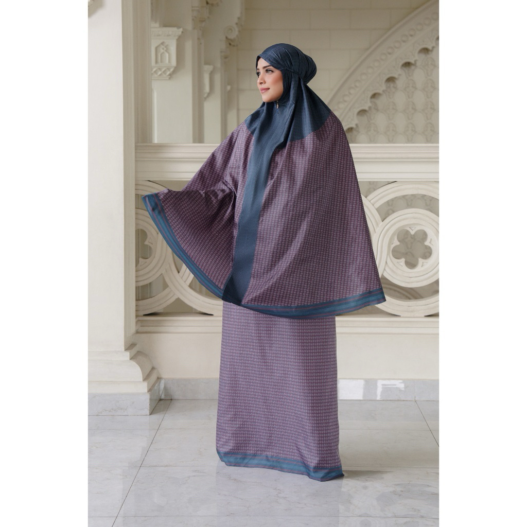 Linka Two Tone Capsule Prayer Robe