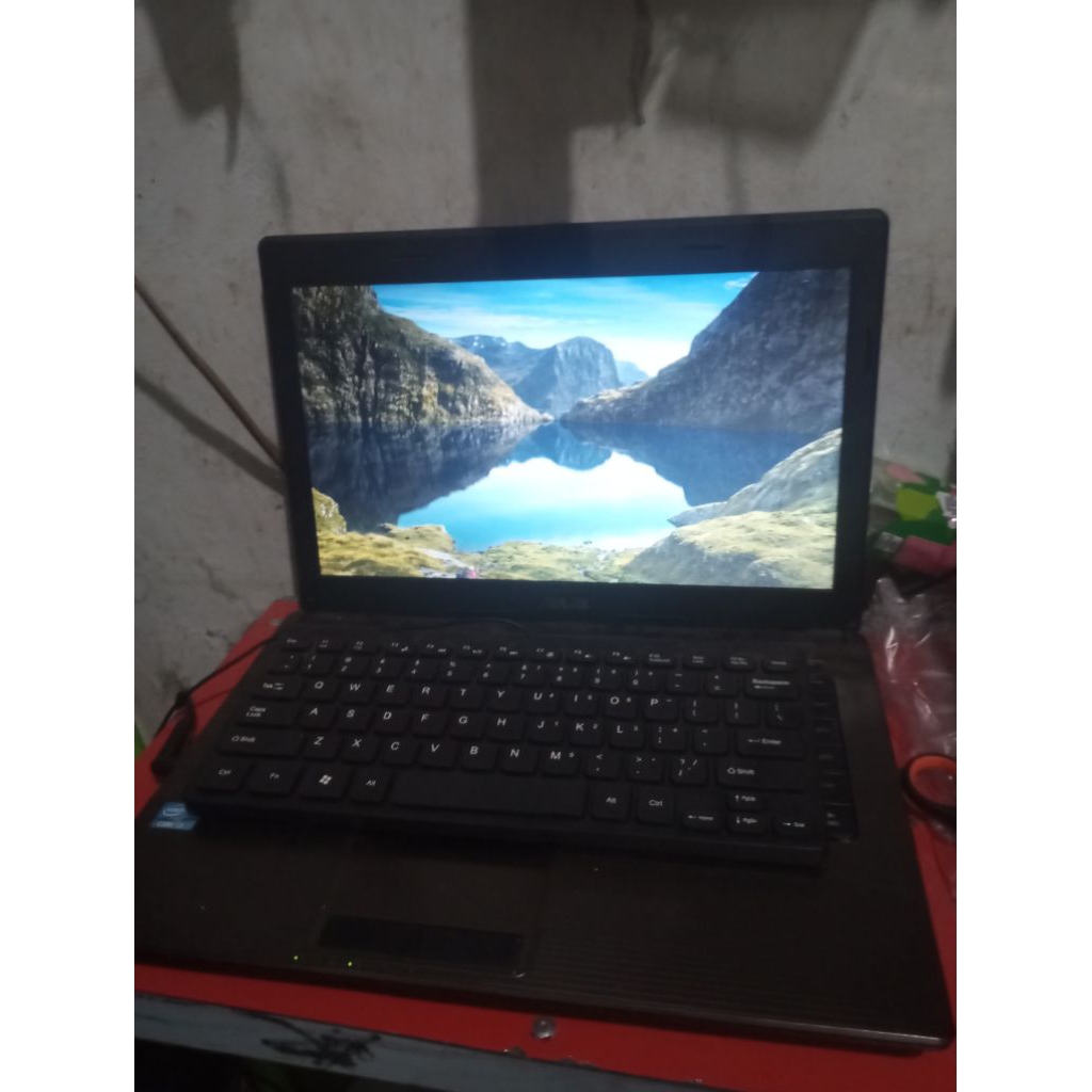 laptop asus i3