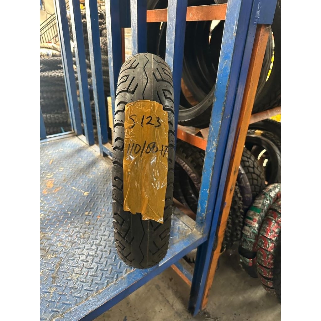 BAN LUAR CORSA 110/80-17 TUBELESS S-123