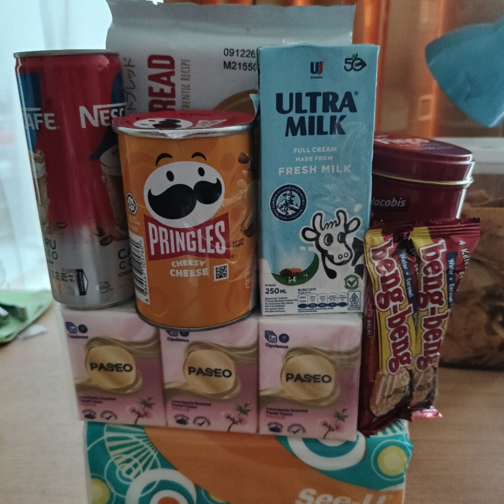 PARCEL LEBARAN  KUE KALENG SEMBAKO,MPARCEL SNACK PREMIUM PRODUCT