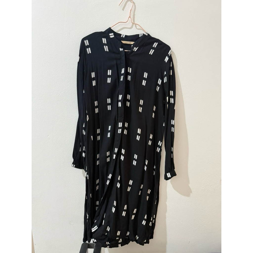 Preloved Tunik Damakara Black All Size