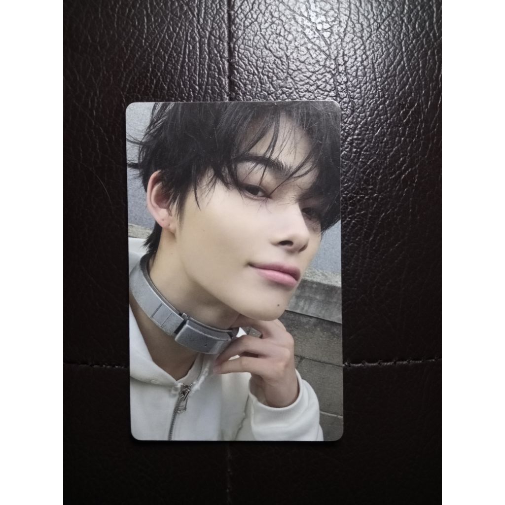 NI-KI DESIRE UNLEASH (PEGANG KALUNG) POB WEVERSE