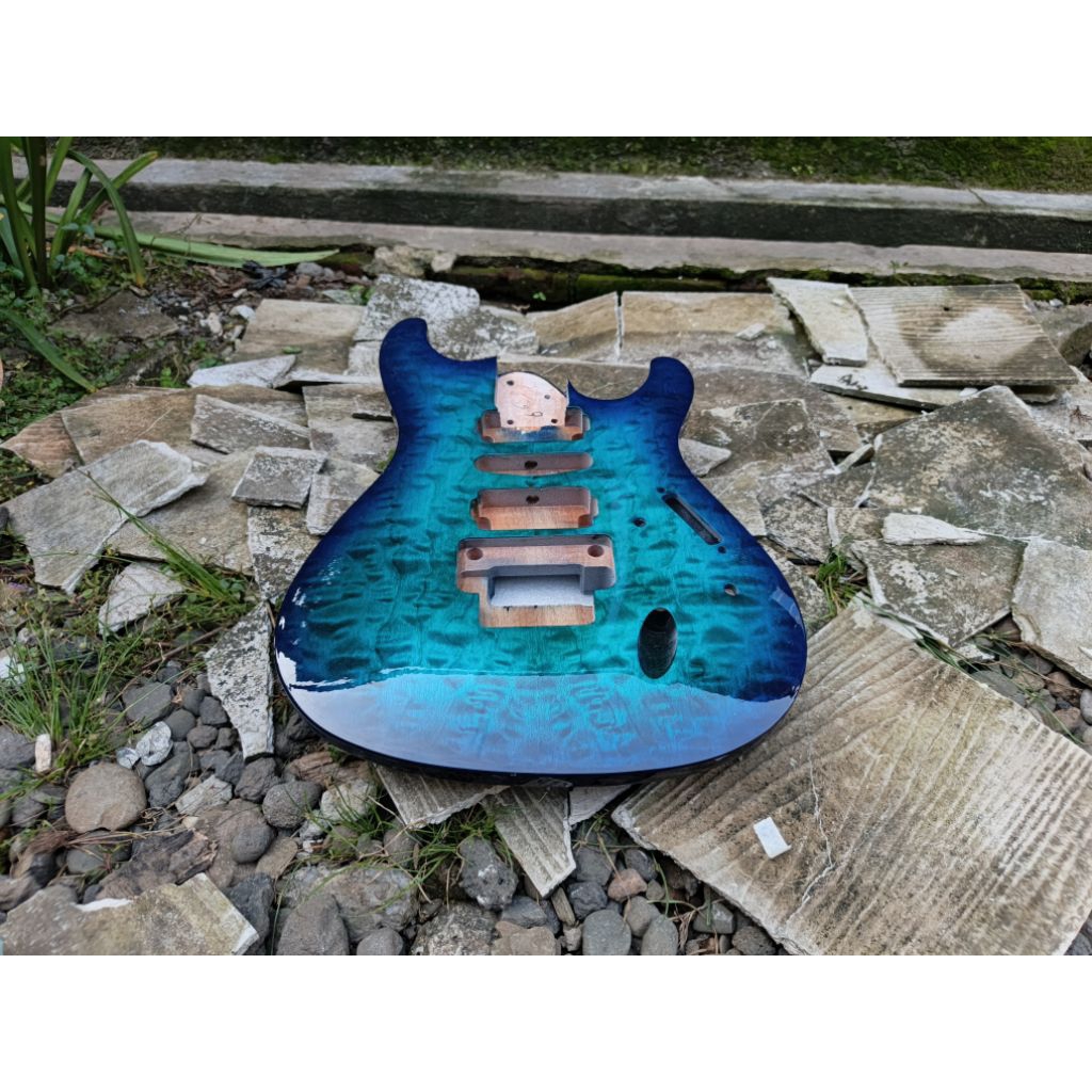 Body Gitar Ibanez S670QM