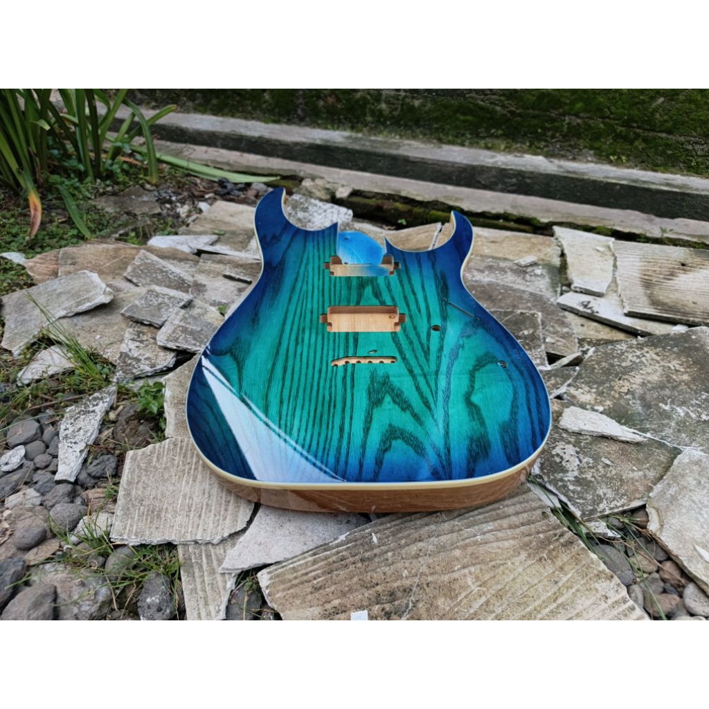 Body Gitar Ibanez RG421AH