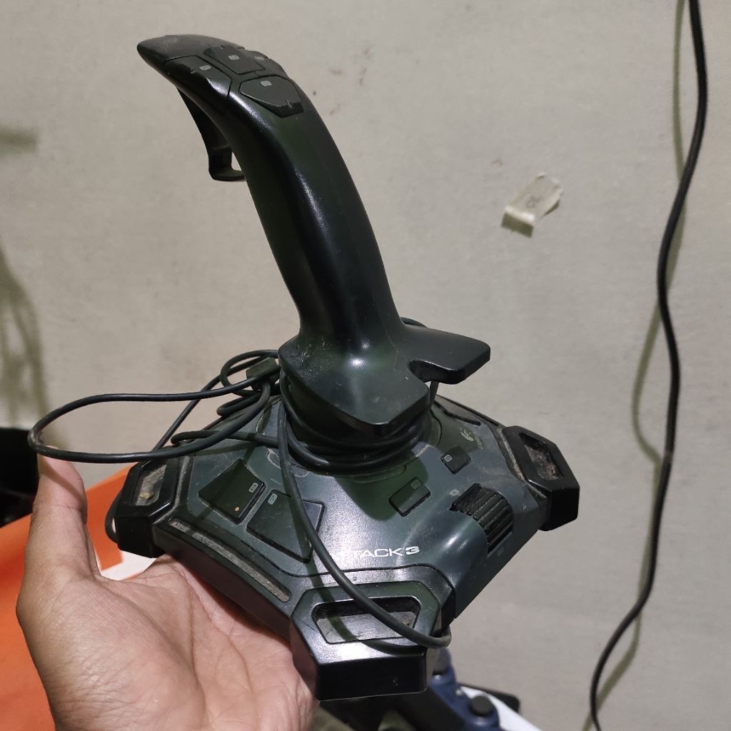 joystick logitech attack 3