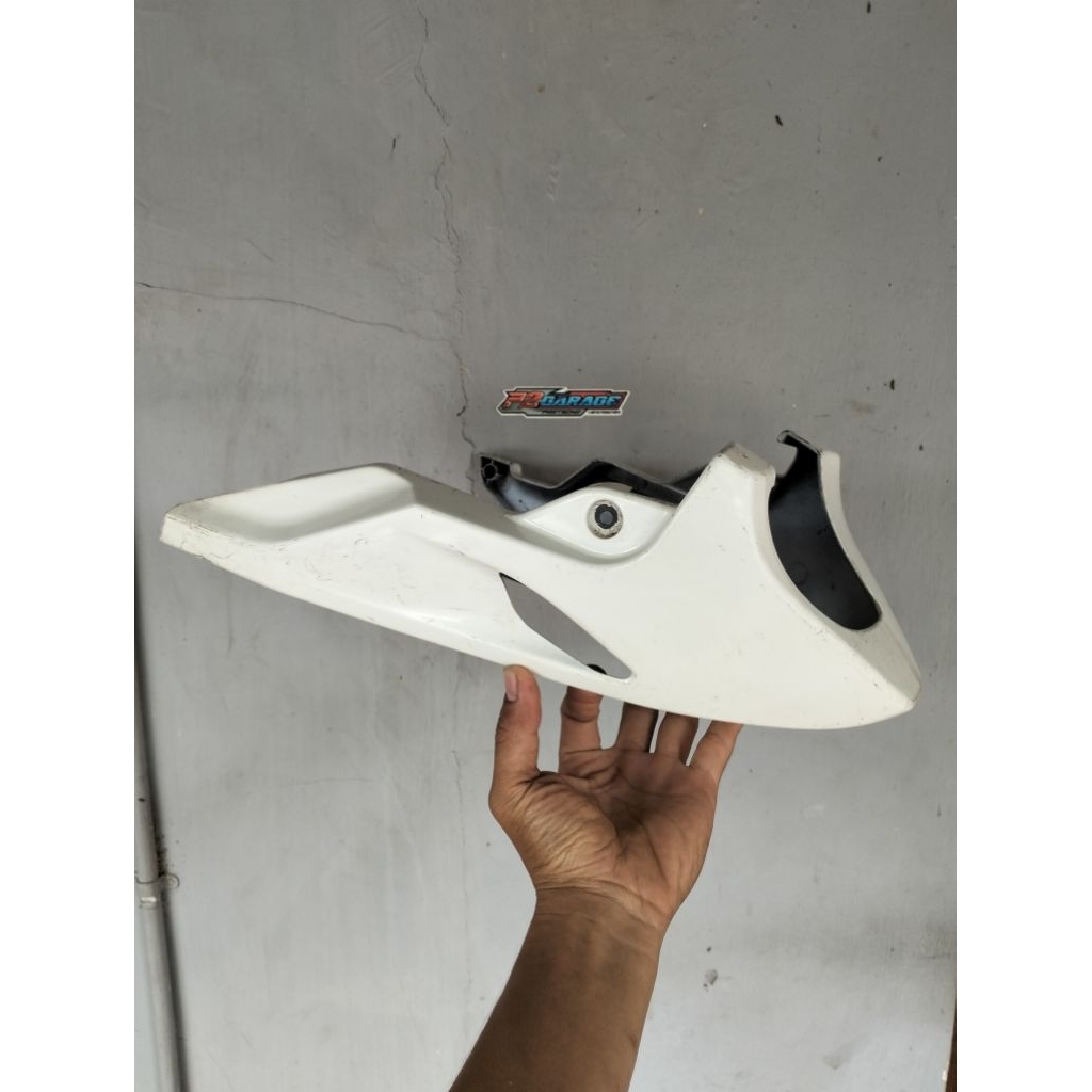 Undercowl cover under cover bawah mesin honda Cb150R Cb 150 R old original