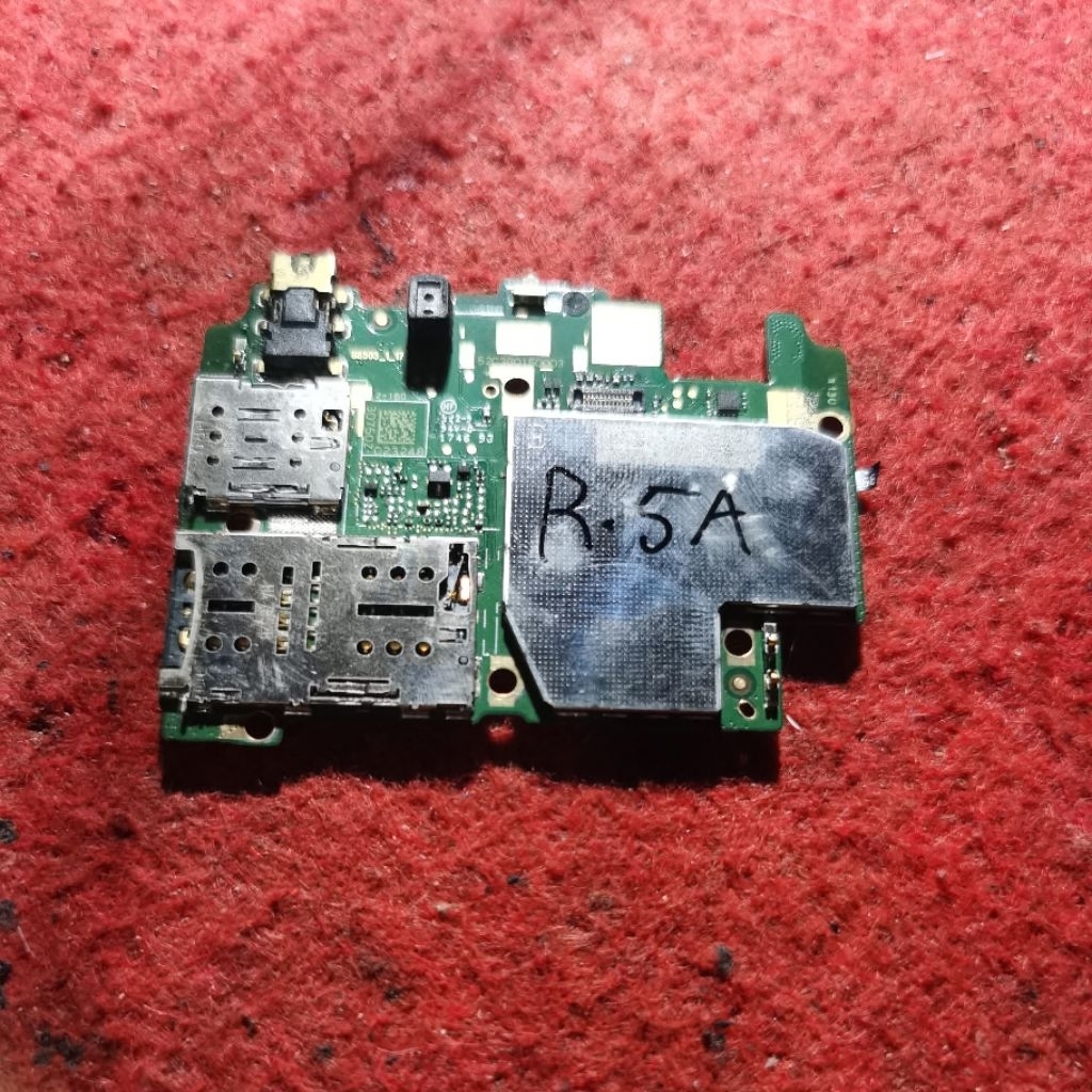 mesin redmi 5a mesin mulus untuk bahan ic cpu emmc ada.