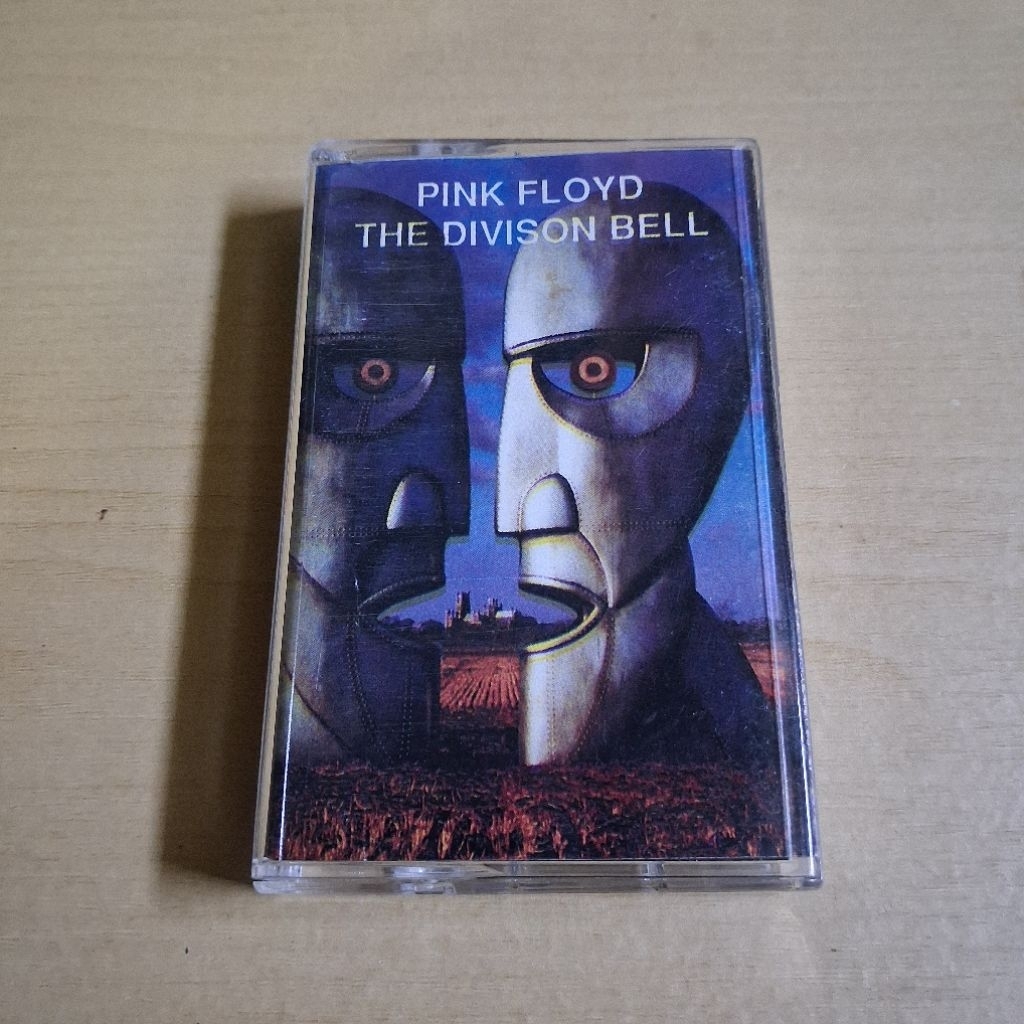 KASET PITA Original Pink Floyd - The Divison Bell || Clotabooks Cassette Collection