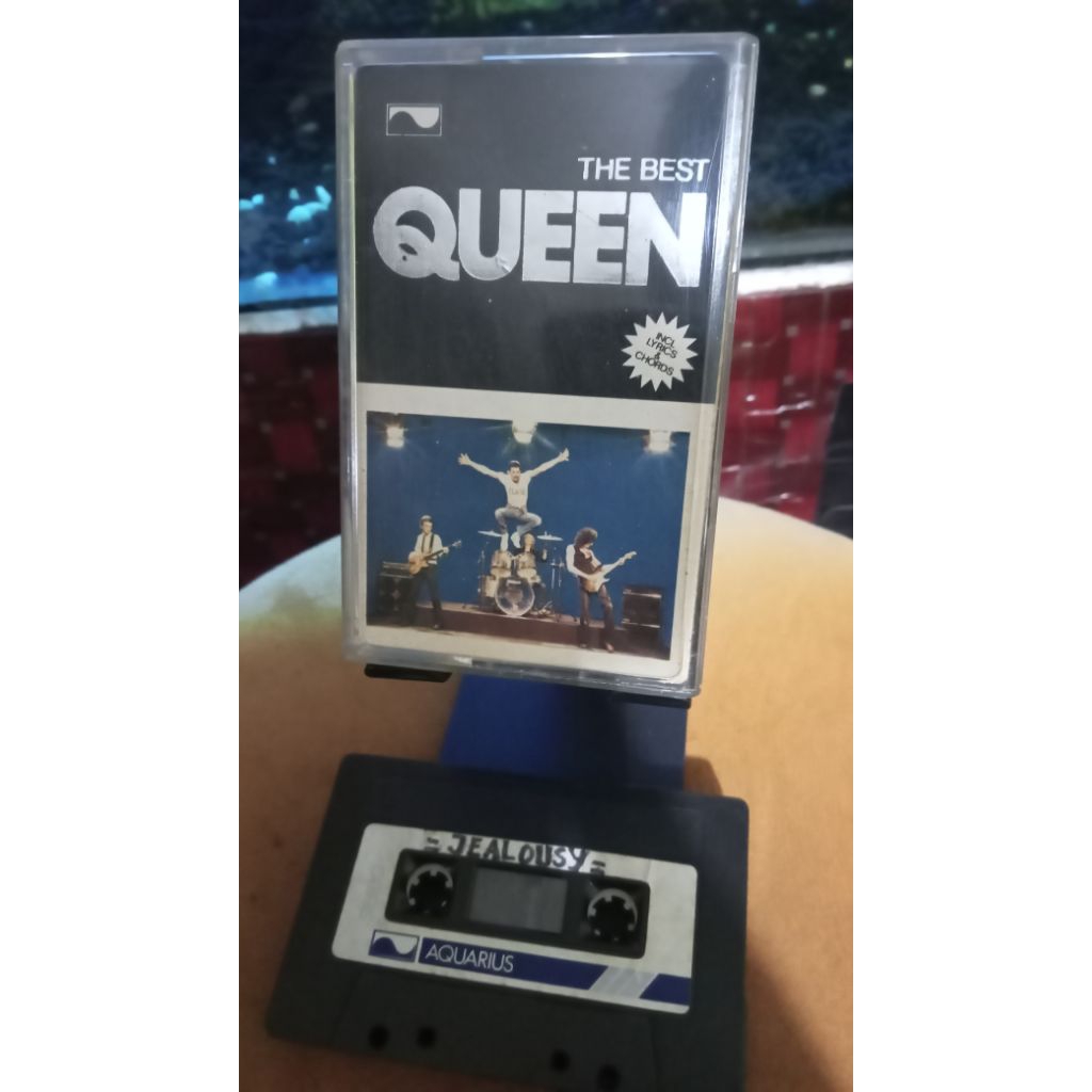 kaset pita lagu QUEEN the best