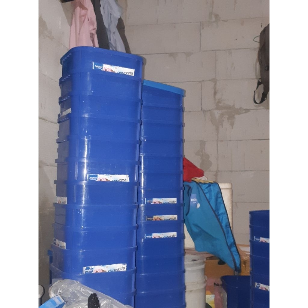 toples 8 liter bekas es cream