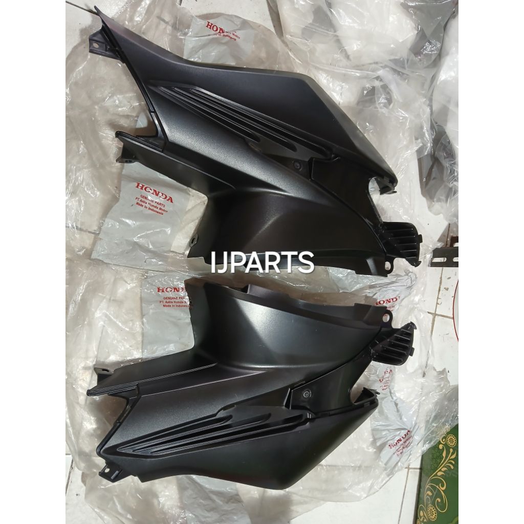 COVER CENTER SAMBUNGAN BODY REVO 100 LAMA REVO LANCIP SET ORIGINAL