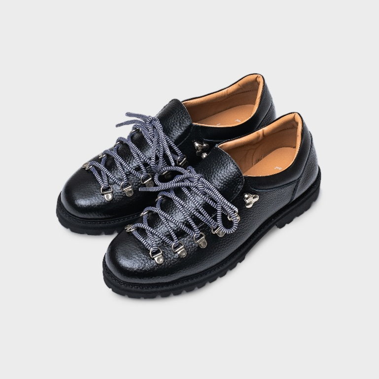 Sepatu Derby Jovem Series Recci Low Warna Hitam - Desain Low Cut dengan Sol Karet Tahan Lama