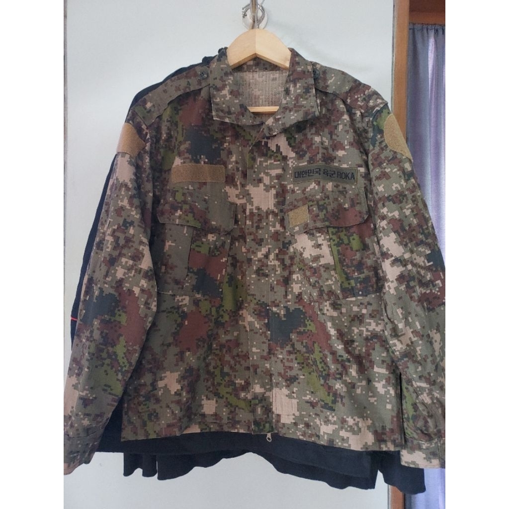 KEMEJA ZIPPER MILITER KOREA