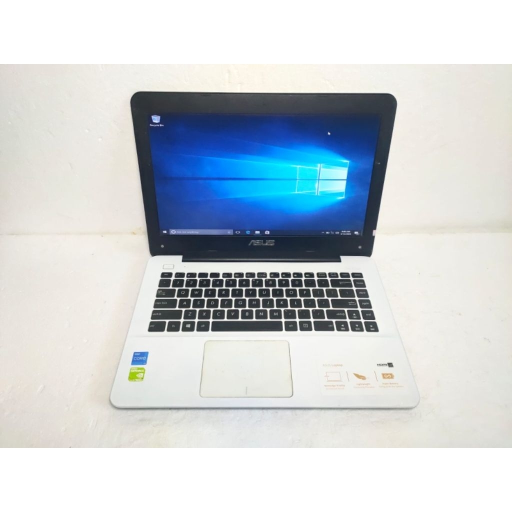 B66 Laptop Asus A455L core i3 gen4 Ram 4gb baterai baru dobel vga ada red spot samar banget(user awa