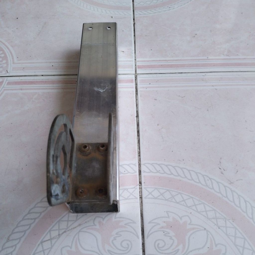 Set frame bodi besi skuter pedal roda 3 bekas