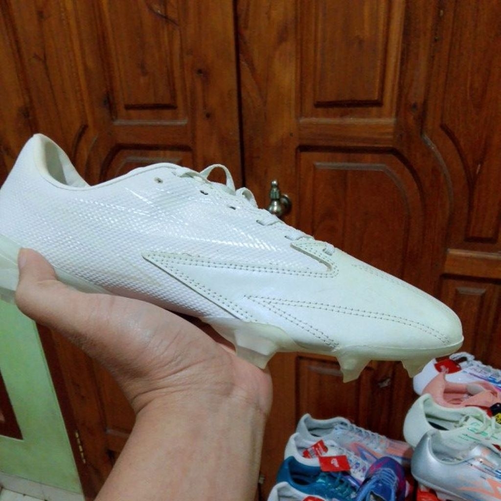sepatu bola specs lightspeed 3 elite LX fg