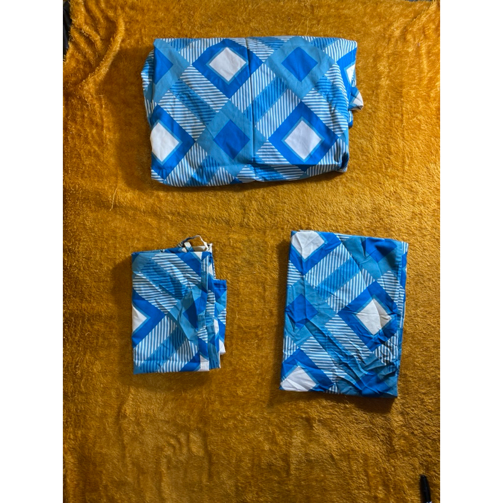 PL Set Seprei Single   Sarung Bantal 1 Dan Guling 1 INFORMA Uk 200x120cm Dewasa Biru Kotak. Iz