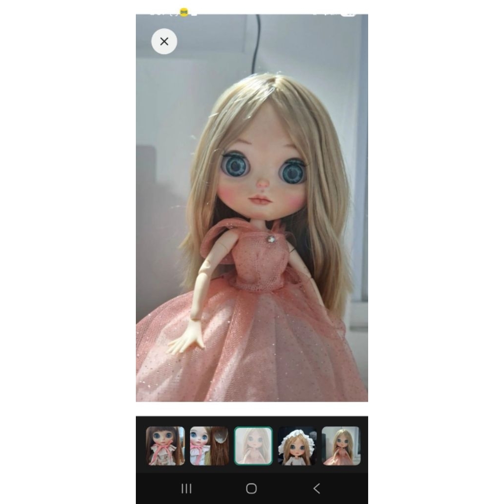 BLYTHE DOLL