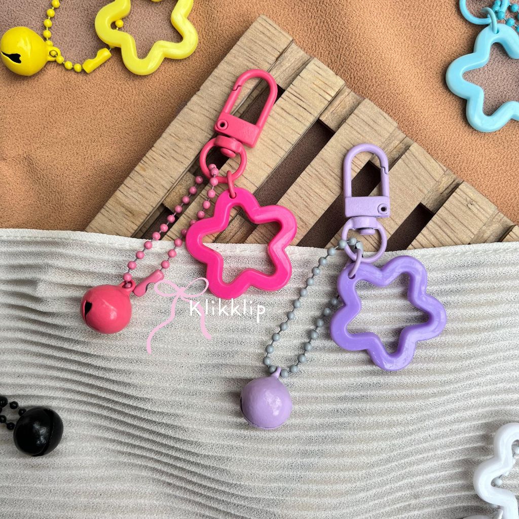 Gantungan Kunci Bintang Aesthetic dengan Lonceng Star Cute Pastel untuk Tas, Dompet, Motor dan Akses