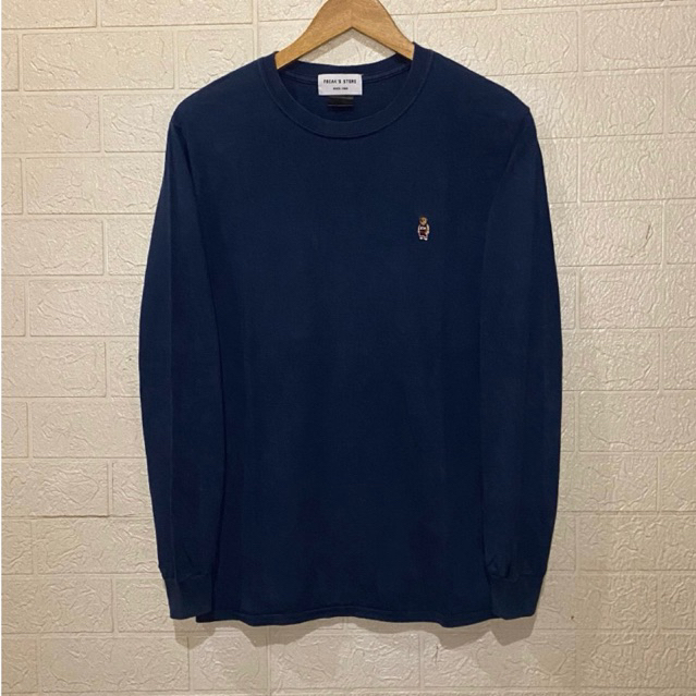 Kaos Long Sleeve Freak’s Store