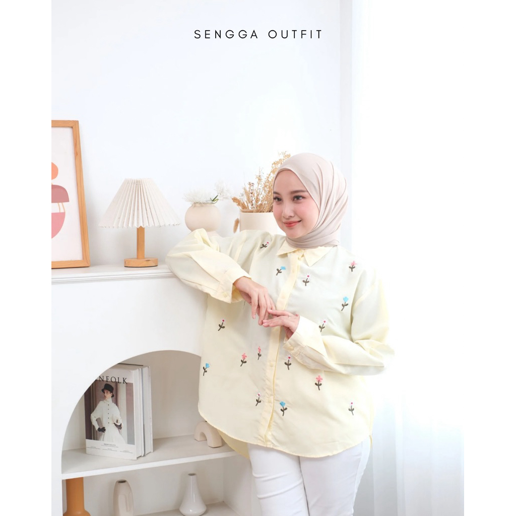 Kemeja Wanita Motif Bunga Kecil Katun Poplin - BLOOMY SHIRT