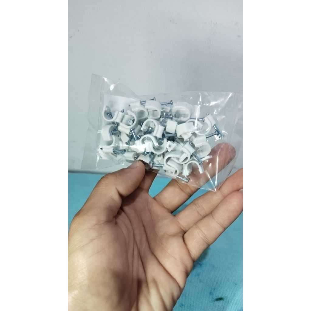 Klem Kabel Tembok / Clip Cable 9mm / Klem Kabel Paku Beton